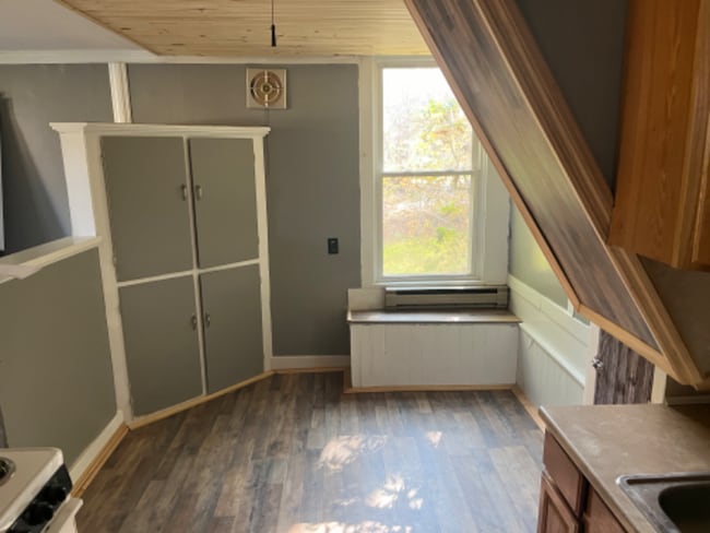 Photo - 636 Enders Ave Unit Apt 1