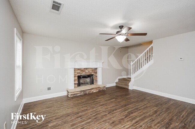 Photo - 115 Cherohala Ct