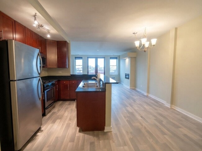Photo - 3550 W Montrose Ave Unit 508