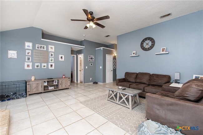 Photo - 1410 Windsor Cir