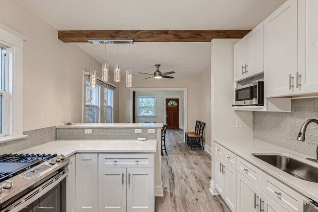 Photo - Great 1 Bed 1 Bath Duplex in the Heart of ...