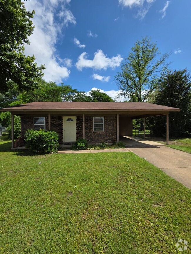 Building Photo - 111 Yelco Dr Rental
