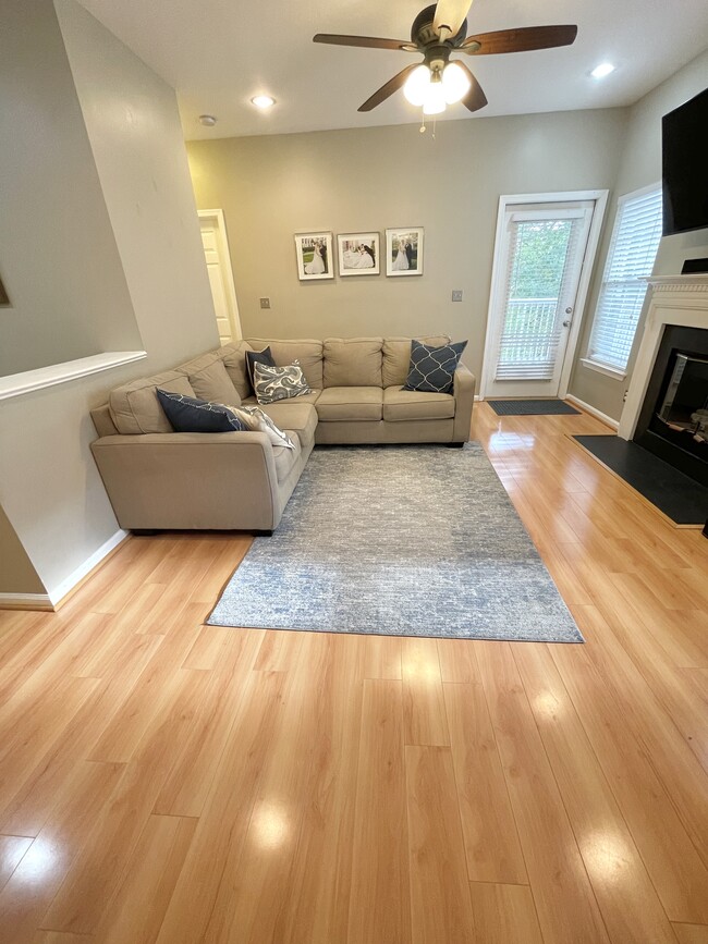 Photo - 1716 Lake Shore Crest Dr Unit 23