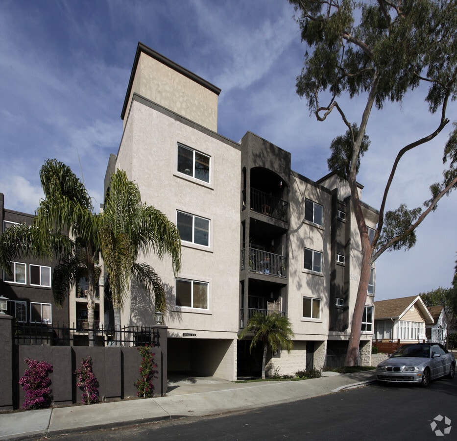 Photo - 836 W Pennsylvania Ave