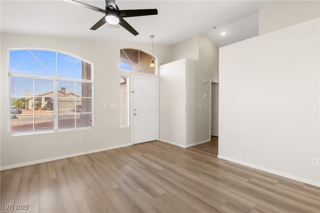 Photo - 917 Blue Arroyo Dr