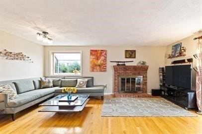 Photo - 13 Circuit Ln