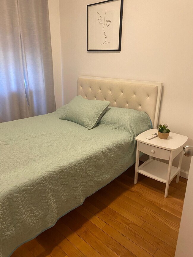 Photo - 708 E 44th St Unidad FL2-ID1039013P