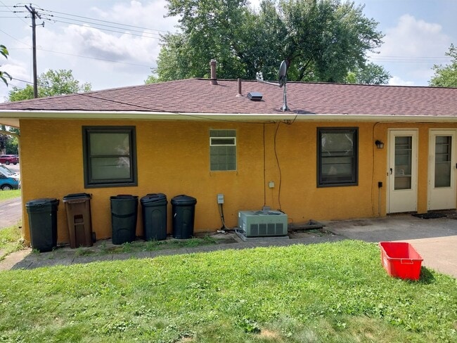 Photo - 498 S Otterbein Ave Unit 498