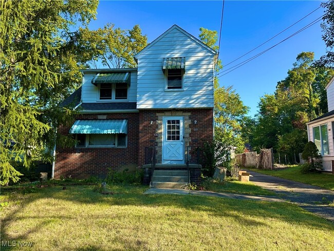 Building Photo - 644 W Judson Ave Rental