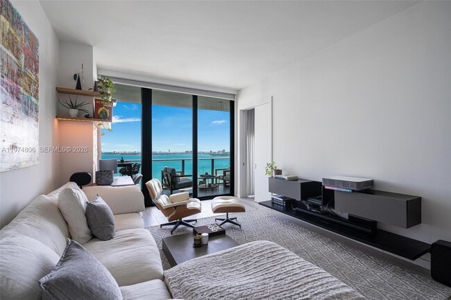 Building Photo - 480 NE 31st St Unit 2302