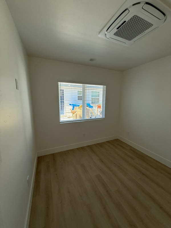 Photo - 6649 Delbarton St