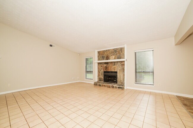 Photo - 35 Windsong Ct