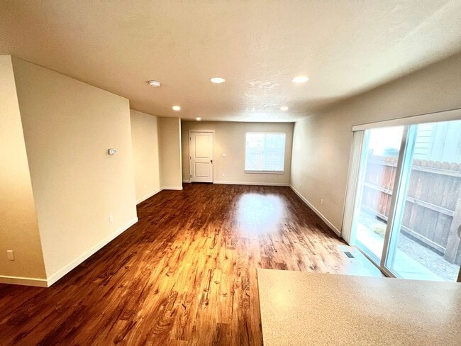 Photo - 796 NE Copperleaf Loop Unit #2