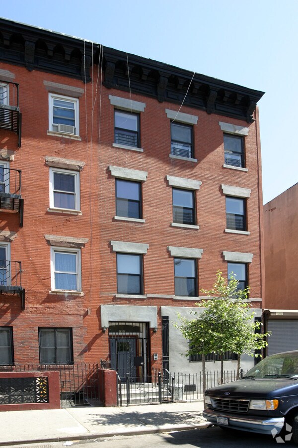 Photo - 181 E 117th St