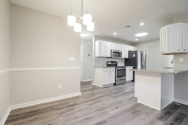 Photo - 1035 McKinnon Ave