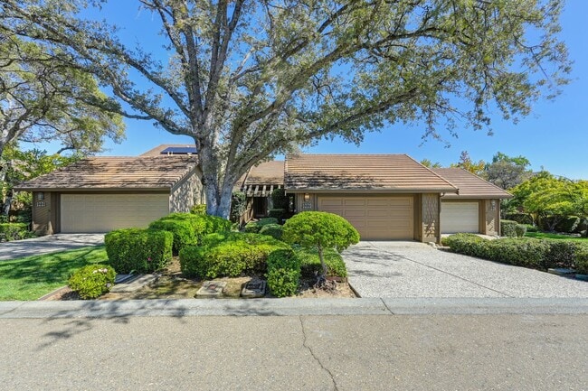 Building Photo - South Auburn Gem! Stylish 2BR Townhome in ...