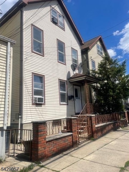 Building Photo - 135 Ripley Pl Unit 2