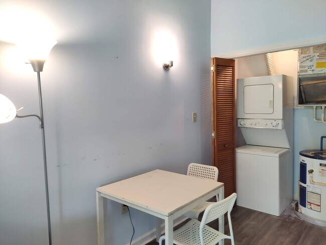 Photo - 510 Fairwood Lakes Dr Unit 19E