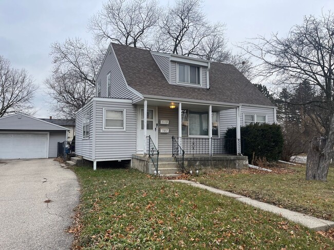 Building Photo - 5857-5859 N 93rd Unit 5857 (Lower)
