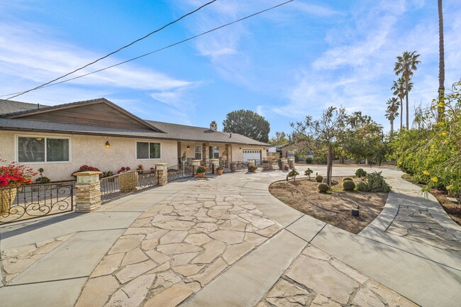 Photo - 3971 Corona Ave