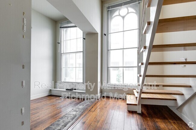 Building Photo - 1321 1/2 E. Main St. Unit 208 Rental