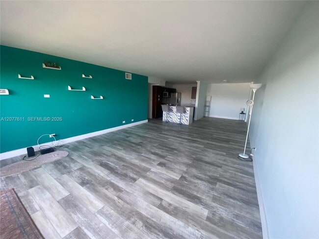 Photo - 800 NE 195th St Unit 709