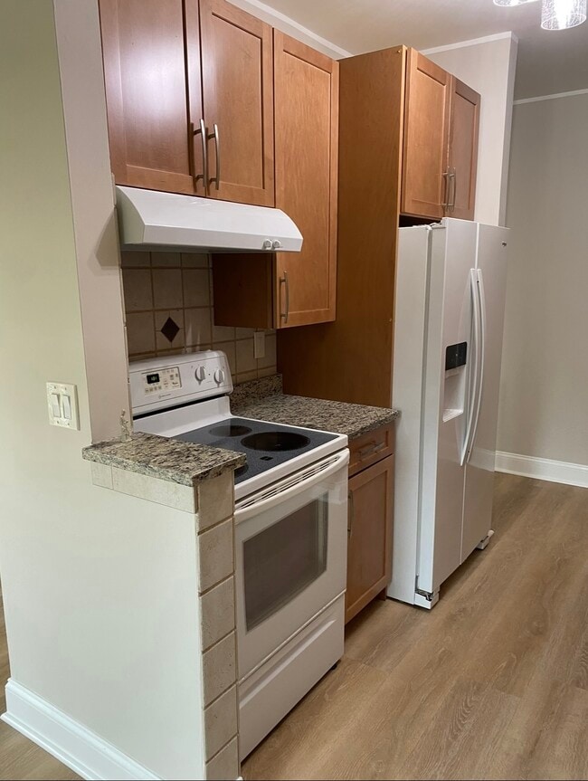 Photo - 17 Balance Rock Rd Unit 2