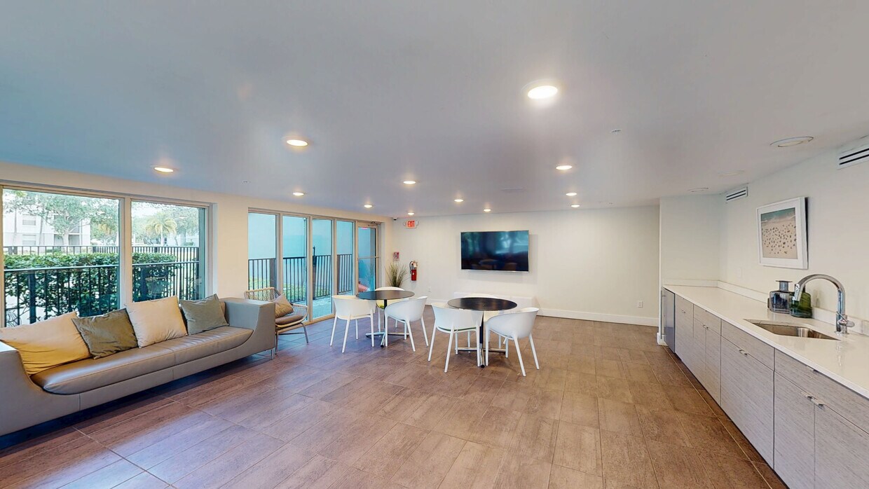 Photo - Nottingham Pine Luxury Apartment Homes - U...