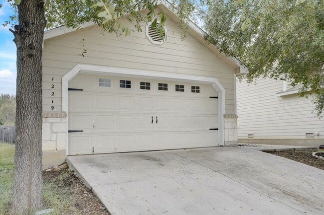 Photo - 12219 Raw Silver