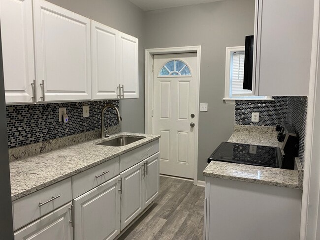 Photo - 2922 Grantley Ave