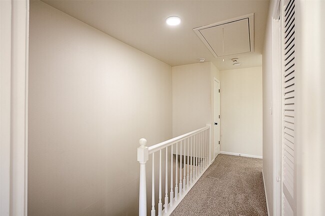 Photo - 6317 Ivanhoe Ln