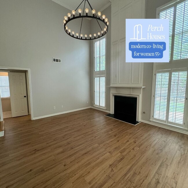 Photo - 2576 Alvecot Cir SE