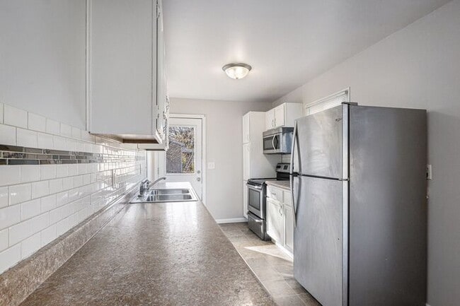 Photo - $1495 Charming, remodeled 3-Bed/1-Bath Ran...