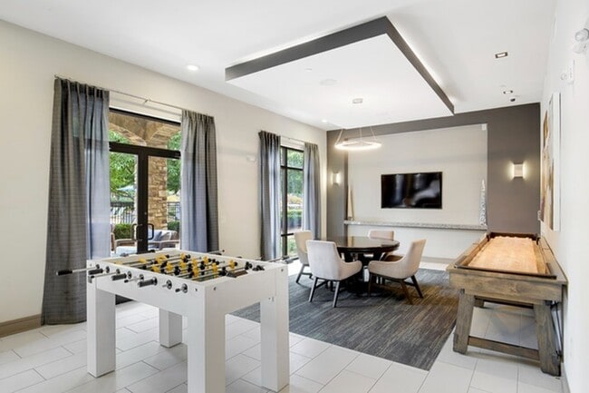 Photo - Lantower Waverly