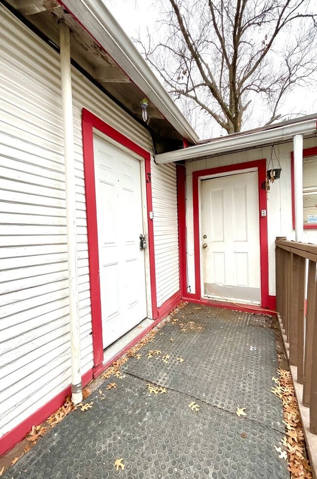 Photo - ALL BILLS PAID!!! Convenient Studio Unit!