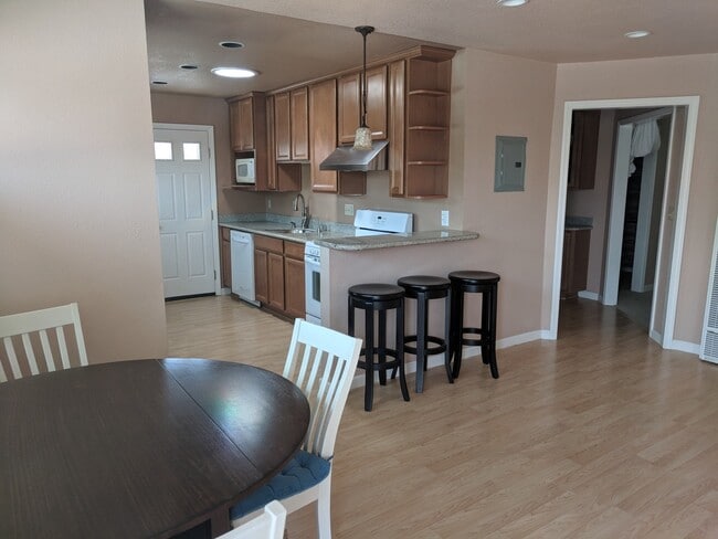 Building Photo - Nice Updated Home for Rent Unit 563