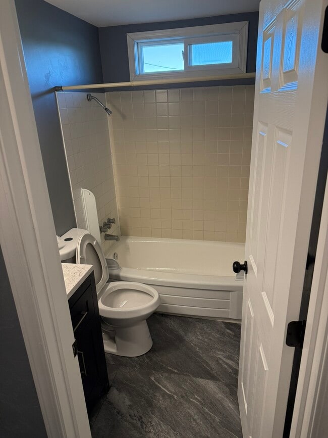 Photo - 1194 Kennedy St