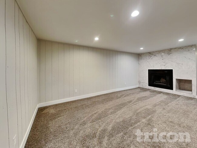 Photo - 16384 E Brunswick Pl