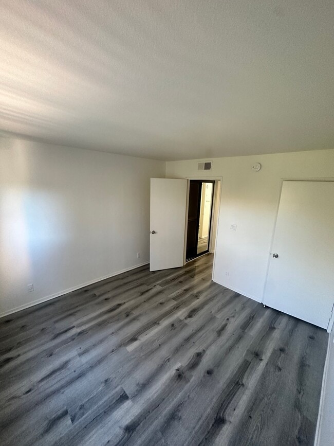 Photo - 7040 Haskell Ave Unidad 310