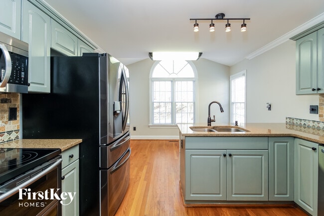 Photo - 909 Woodview Ridge Trail