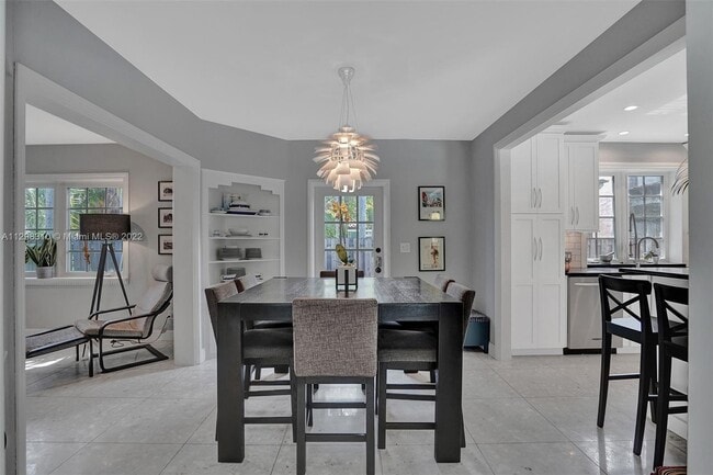 Photo - 1533 Adams St