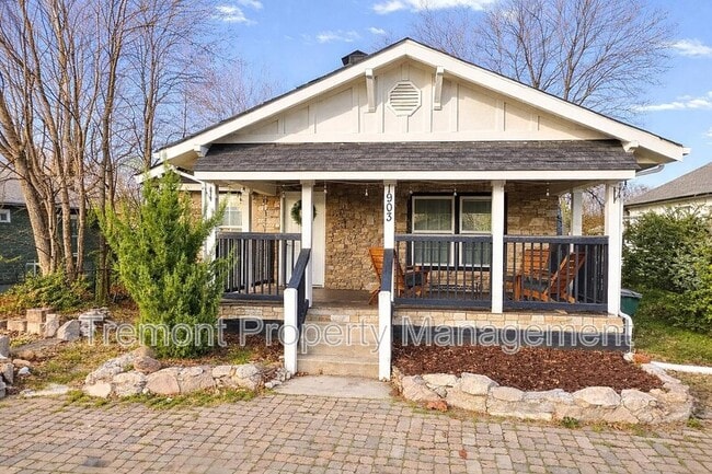 Building Photo - 1903 E 13th St