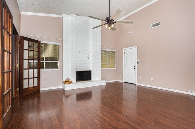 Building Photo - 3324 Wentworth St