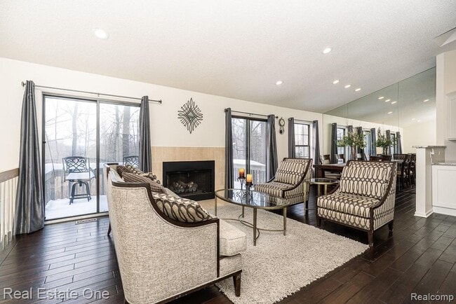 Photo - 7086 Danbrooke Ct