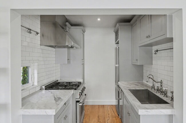 Photo - 6609 Leland Way