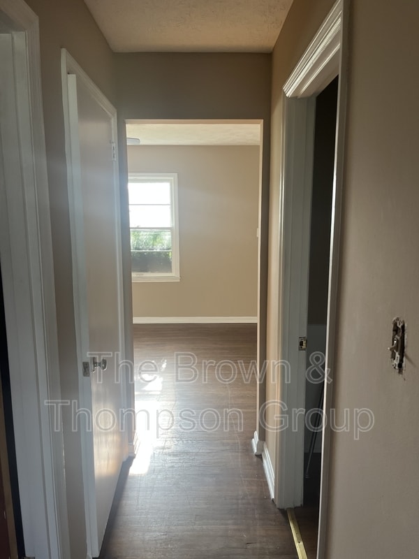 Photo - 356 Radcliffe Rd Unit B