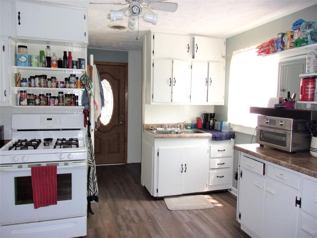 Photo - 5925 E 200 N