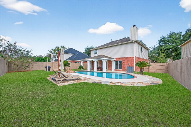 Building Photo - 16535 Oat Mill Dr