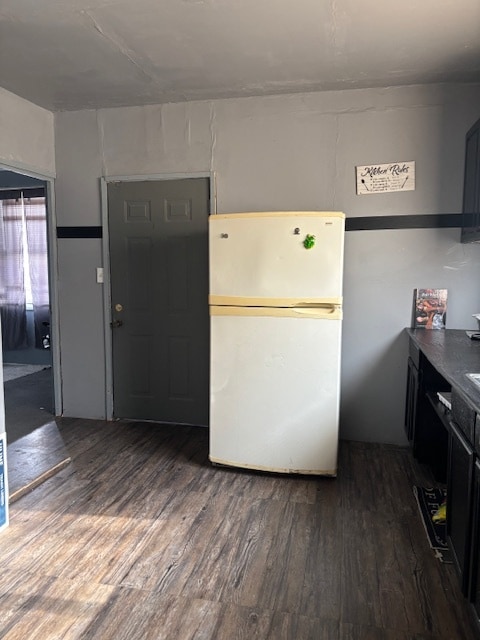 Photo - 7526 Wykes St