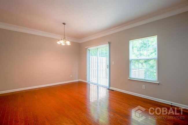 Photo - 6764 Blackstone Pl